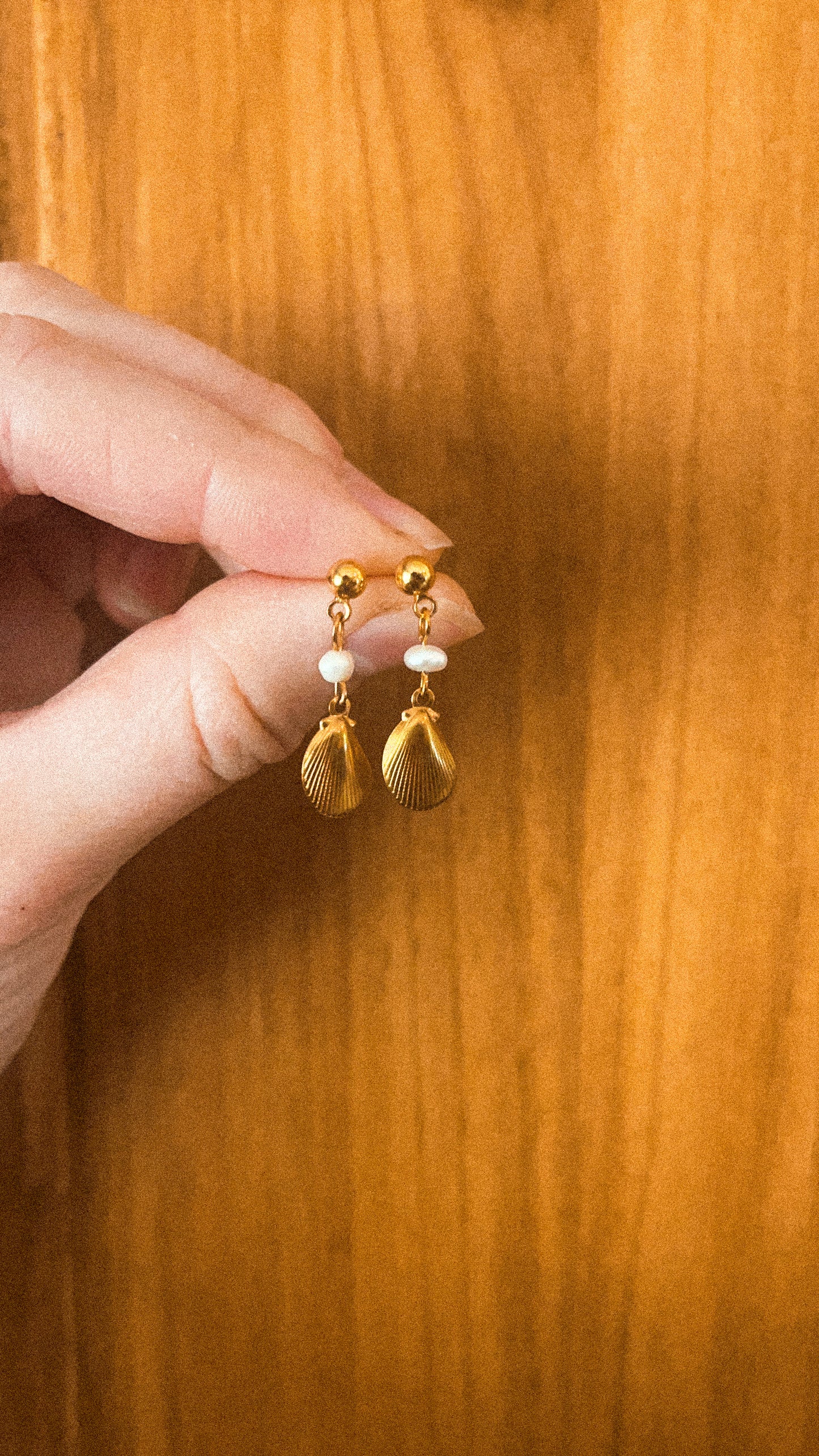 Gold Oyster & Pearl Earrings