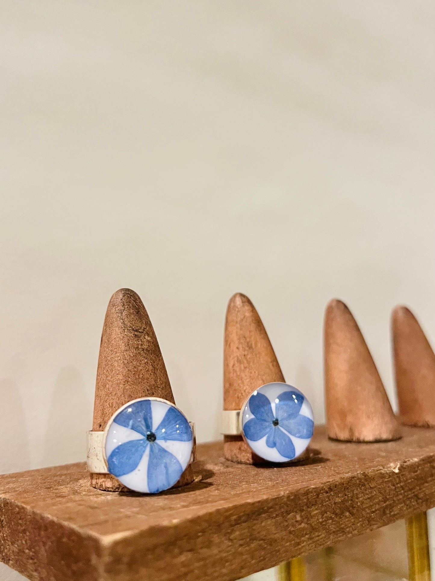 Hydrangea Resin Ring