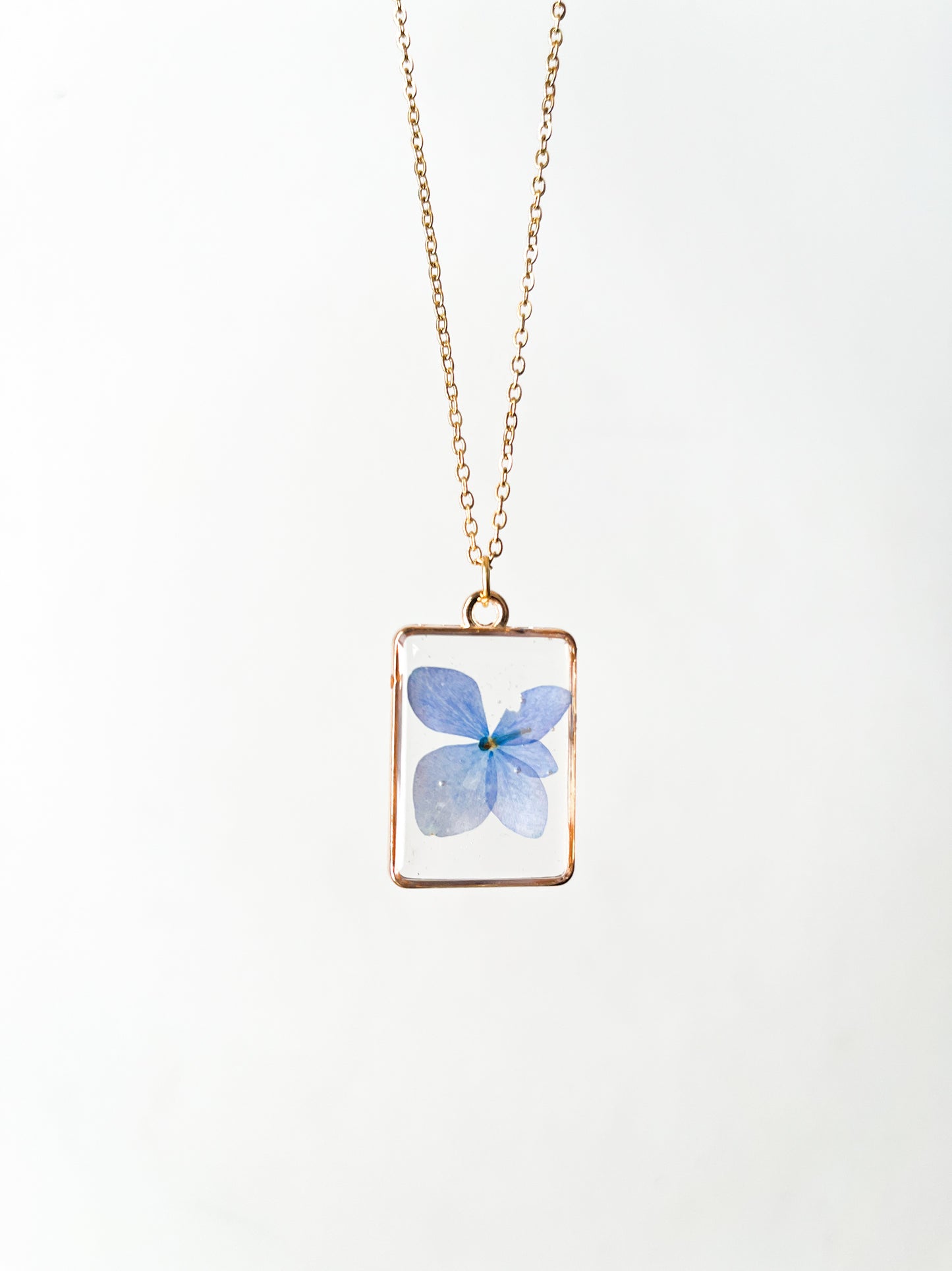 Hydrangea Resin Necklace