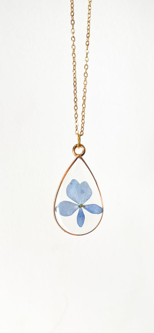 Hydrangea Resin Necklace