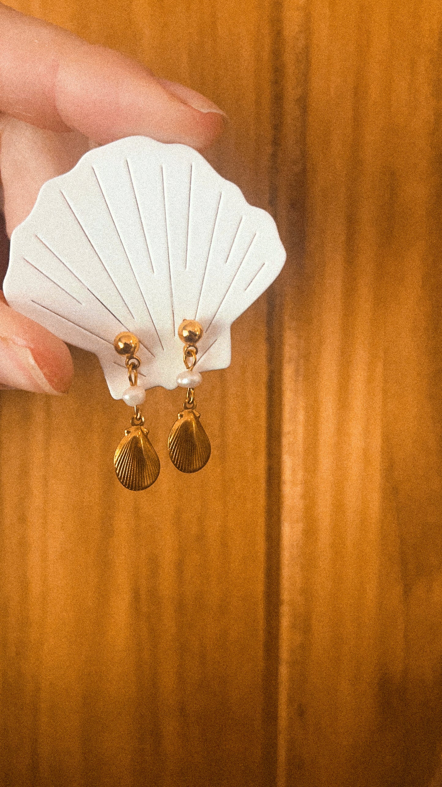 Gold Oyster & Pearl Earrings