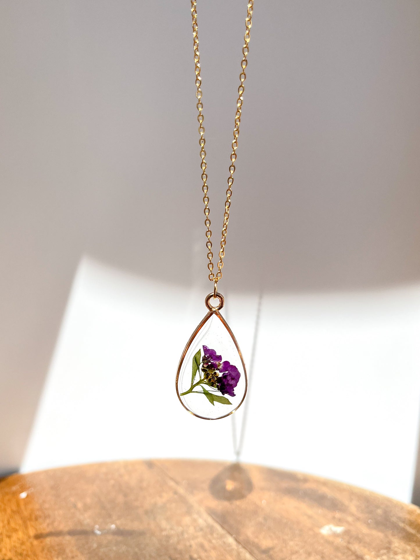 Alyssum Resin Necklace