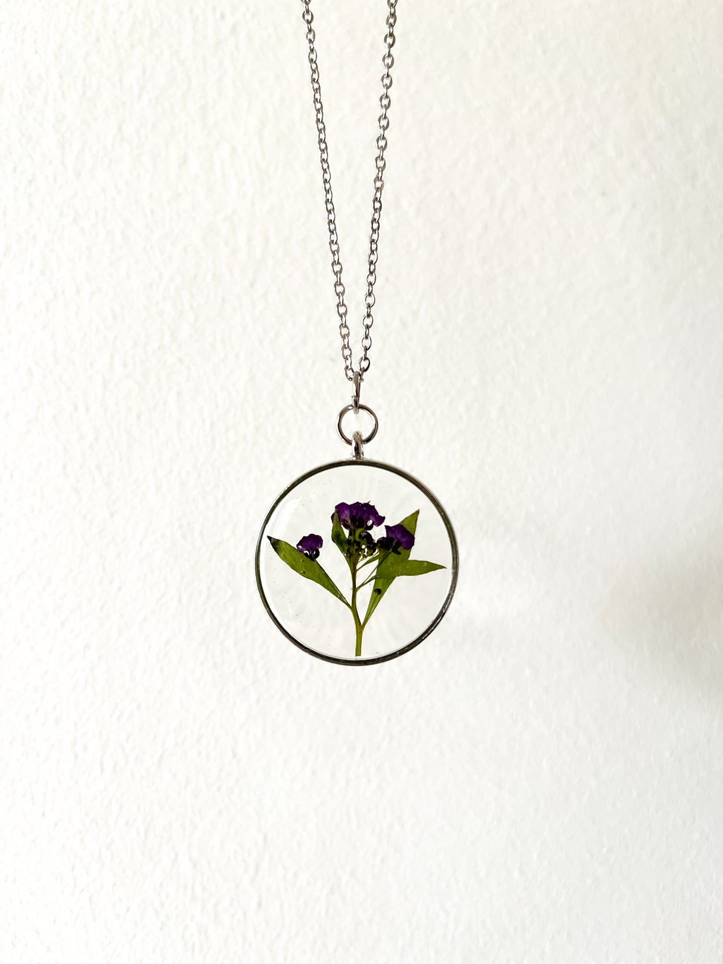 Alyssum Resin Necklace